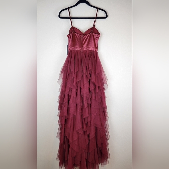NWT City Studio Junior Sweetheart-Neck Ruffled Gown in Cabernet Size 1/2 - Picture 6 of 16